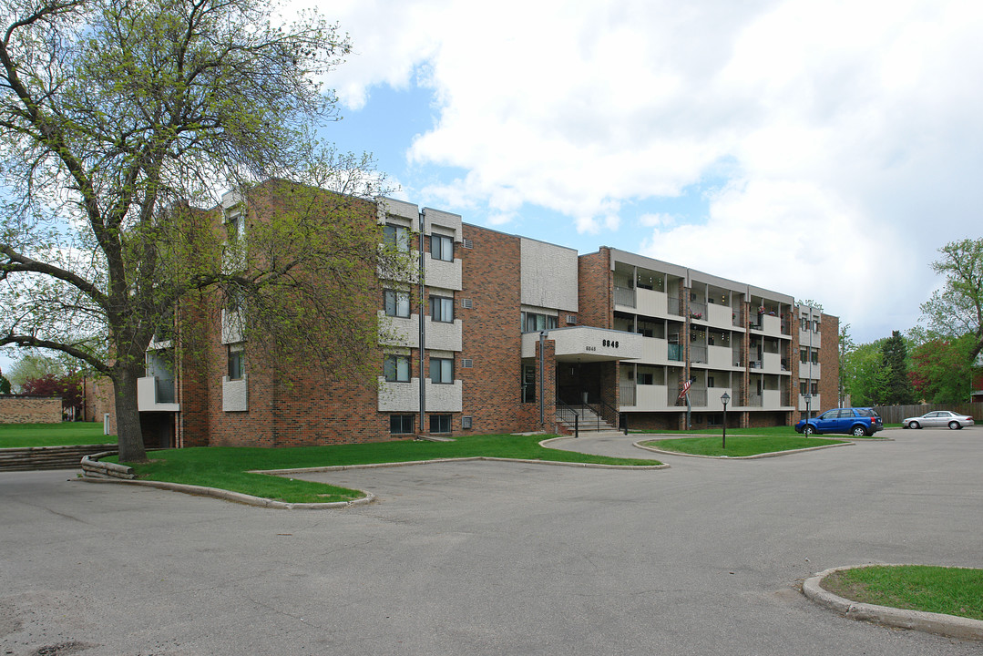 Nicollet South Apartments in Bloomington, MN - Building Photo