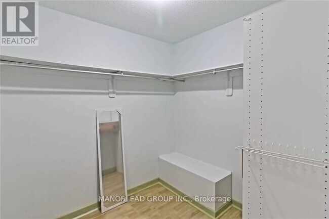 73 Buckhurst Crescent in Toronto, ON - Building Photo - Building Photo