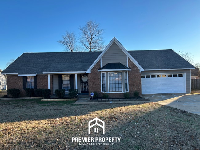 property at 807 Greencliff Dr