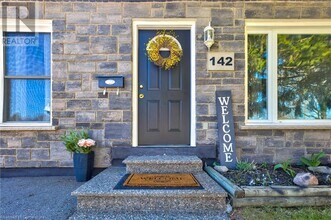 142 Banbury Rd in Brantford, ON - Building Photo - Building Photo