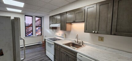 29 William St, Unit 11 in Worcester, MA - Foto de edificio - Building Photo