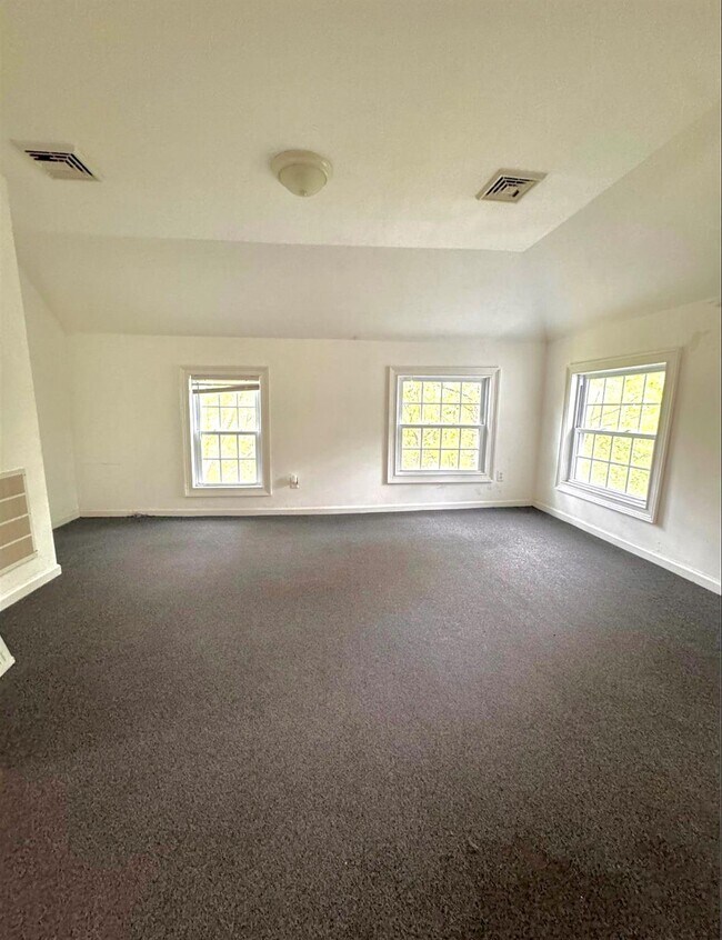 955 NY-52-Unit -3 in Fallsburg, NY - Foto de edificio - Building Photo