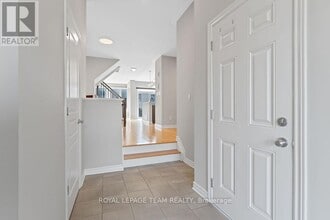 116 Popplewell Crescent in Ottawa, ON - Building Photo - Building Photo