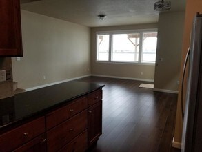 903 King Dr in Rainier, OR - Building Photo - Building Photo