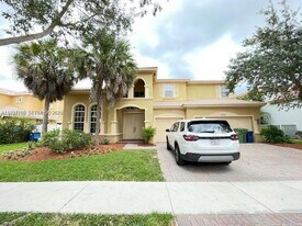 19183 N Hibiscus St in Weston, FL - Building Photo