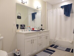 1884 Washington St in Boston, MA - Foto de edificio - Building Photo