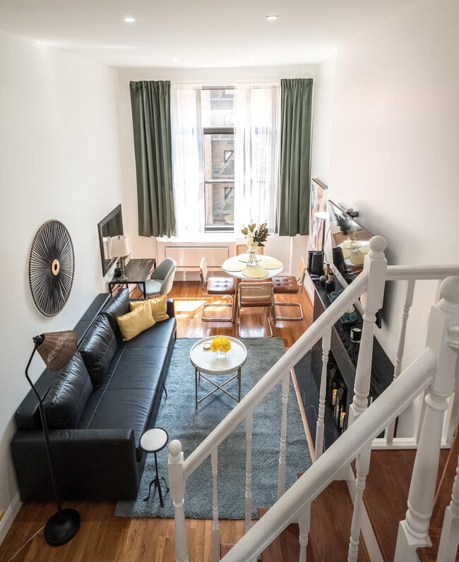 32 W 86th St in New York, NY - Building Photo - Building Photo