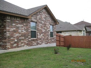 1112 Greyback Dr in Leander, TX - Building Photo - Building Photo