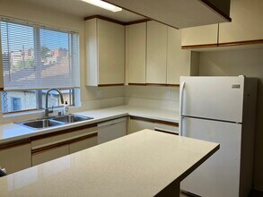Selby Rose Townhome in Los Angeles, CA - Foto de edificio - Building Photo