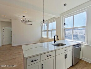 148 Barrett St-Unit -1 in Schenectady, NY - Building Photo - Building Photo