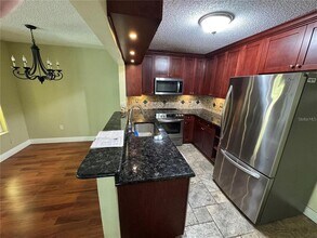 1400 Pine Glen Ln in Tarpon Springs, FL - Building Photo - Building Photo