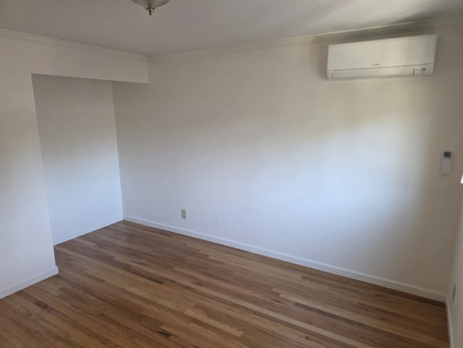 4901 241st St SW in Mountlake Terrace, WA - Foto de edificio - Building Photo