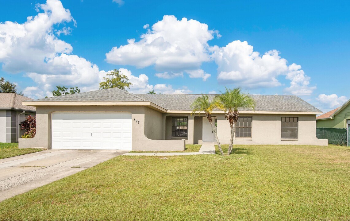 398 Buttonwood Dr in Kissimmee, FL - Building Photo