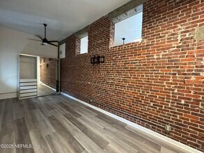 1951 N Market St in Jacksonville, FL - Building Photo - Building Photo