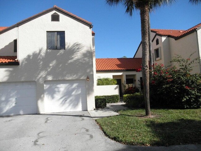 23 Via de Casas Sur in Boynton Beach, FL - Building Photo - Building Photo