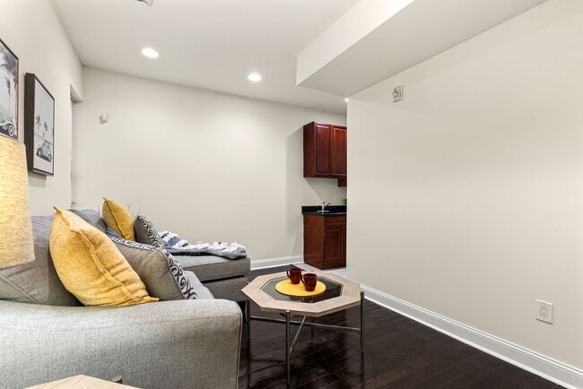 property at 1802 N 16th St