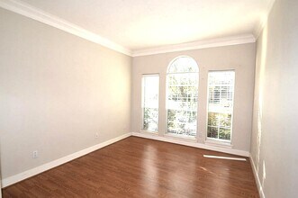 5926 Solar Point Ln in Houston, TX - Building Photo - Building Photo