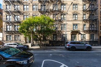 137 E 26th St in New York, NY - Foto de edificio - Building Photo