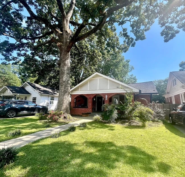 728 Pearce St SW in Atlanta, GA - Foto de edificio - Building Photo