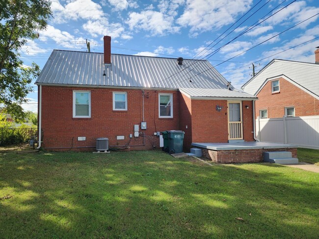 2320 Williamsburg Rd in Richmond, VA - Building Photo - Building Photo