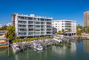 Harbor View in Sarasota, FL - Building Photo