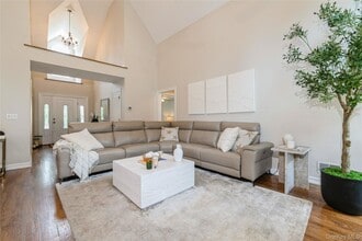 800 Ruth Rd in Mattituck, NY - Building Photo - Building Photo