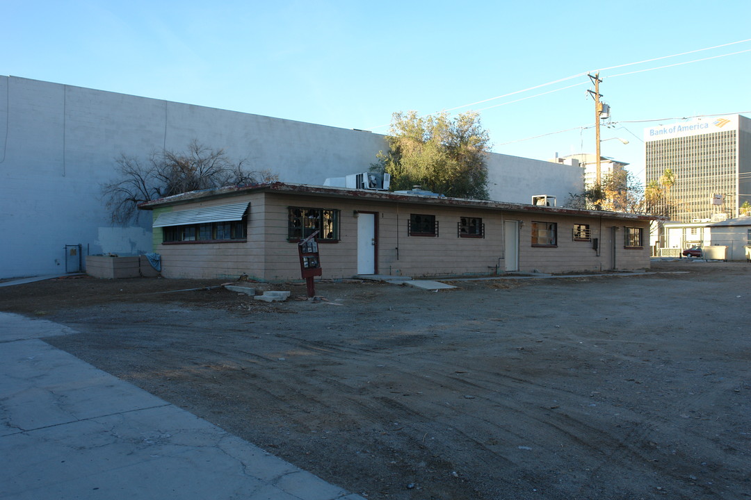 206-210 S 7th St in Las Vegas, NV - Building Photo