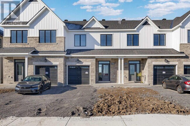 property at 2526 Esprit Dr