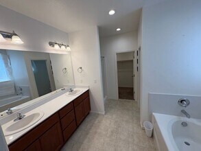 741 Suzanne Dr in Merced, CA - Building Photo - Building Photo