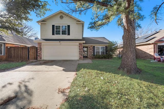 property at 1405 Thistlewood Ln