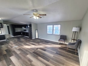 72 Deerwood Park in Centralia, IL - Building Photo - Building Photo