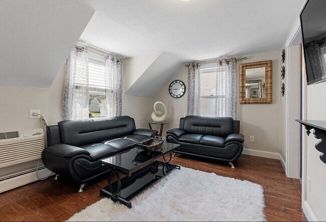 7 Bridge St, Unit 7-11 in Billerica, MA - Foto de edificio - Building Photo