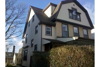 109 E 4th Ave in Conshohocken, PA - Foto de edificio - Building Photo