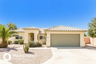 16285 W Tonto St in Goodyear, AZ - Building Photo