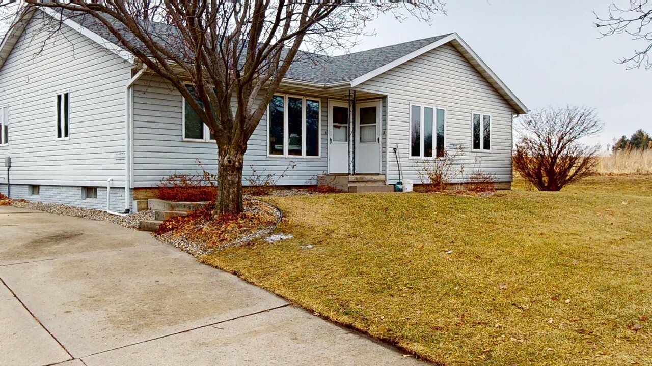 1605 15th St in Boone, IA - Building Photo