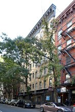 114-116 Christopher St in New York, NY - Foto de edificio - Building Photo