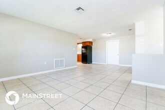 1103 Chelsea Ln in Holiday, FL - Foto de edificio - Building Photo