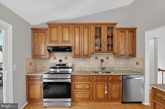 18 Dudley Ct in Sterling, VA - Building Photo - Building Photo