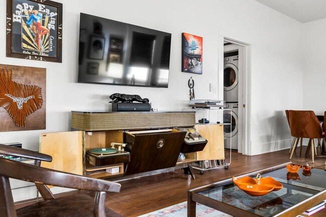 property at 1804 Brackenridge St