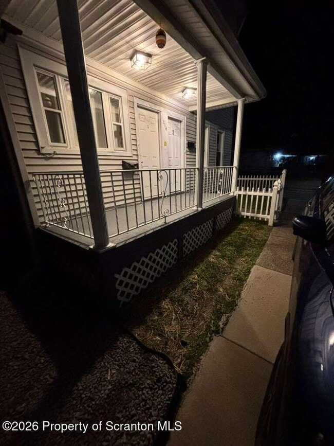 property at 214 S Sumner Ave