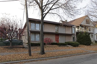 1851 N Oakland Ave in Milwaukee, WI - Building Photo