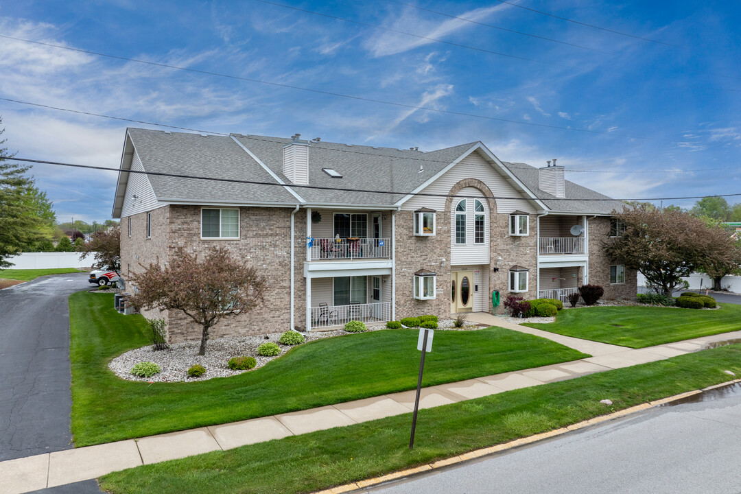 Hartwood Terrace Condominiums in Highland, IN - Foto de edificio