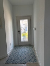 8061 Shr Lk Dr in Englewood, FL - Building Photo - Building Photo