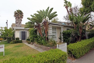 814 3rd St in Santa Monica, CA - Foto de edificio - Building Photo