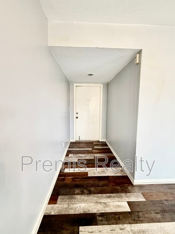 2800 Cove Cay Dr in Clearwater, FL - Building Photo - Building Photo