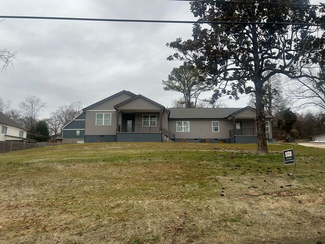 property at 5201 Lonas Dr