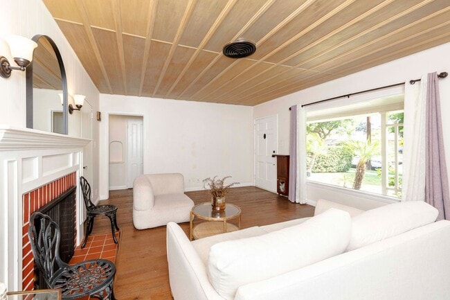 926 Patterson Ave in Glendale, CA - Foto de edificio - Building Photo