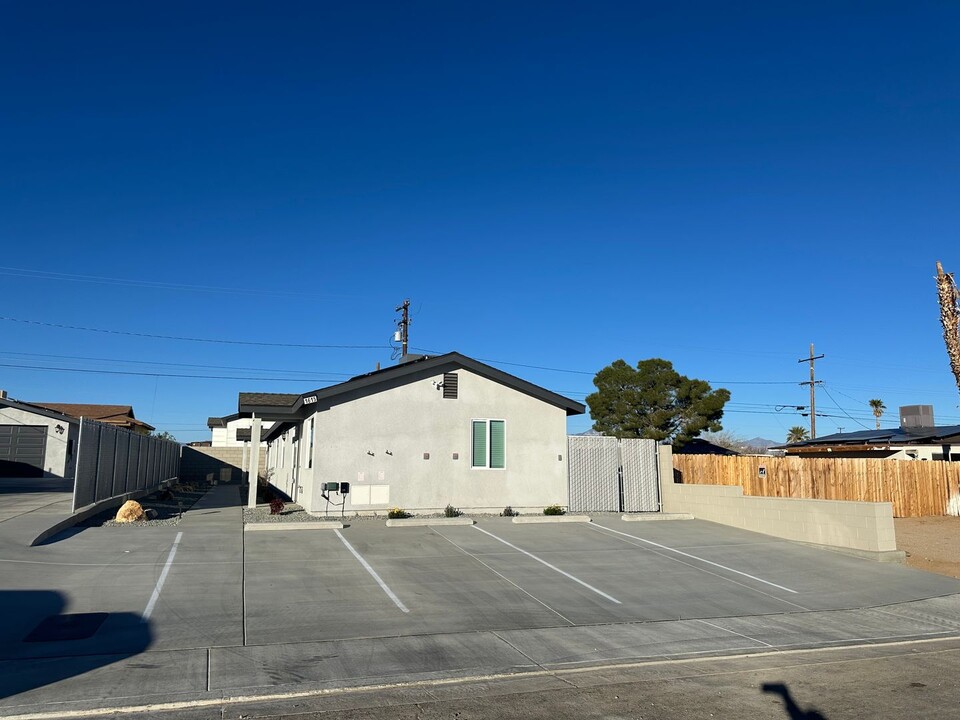 1611 Mayo St in Ridgecrest, CA - Building Photo