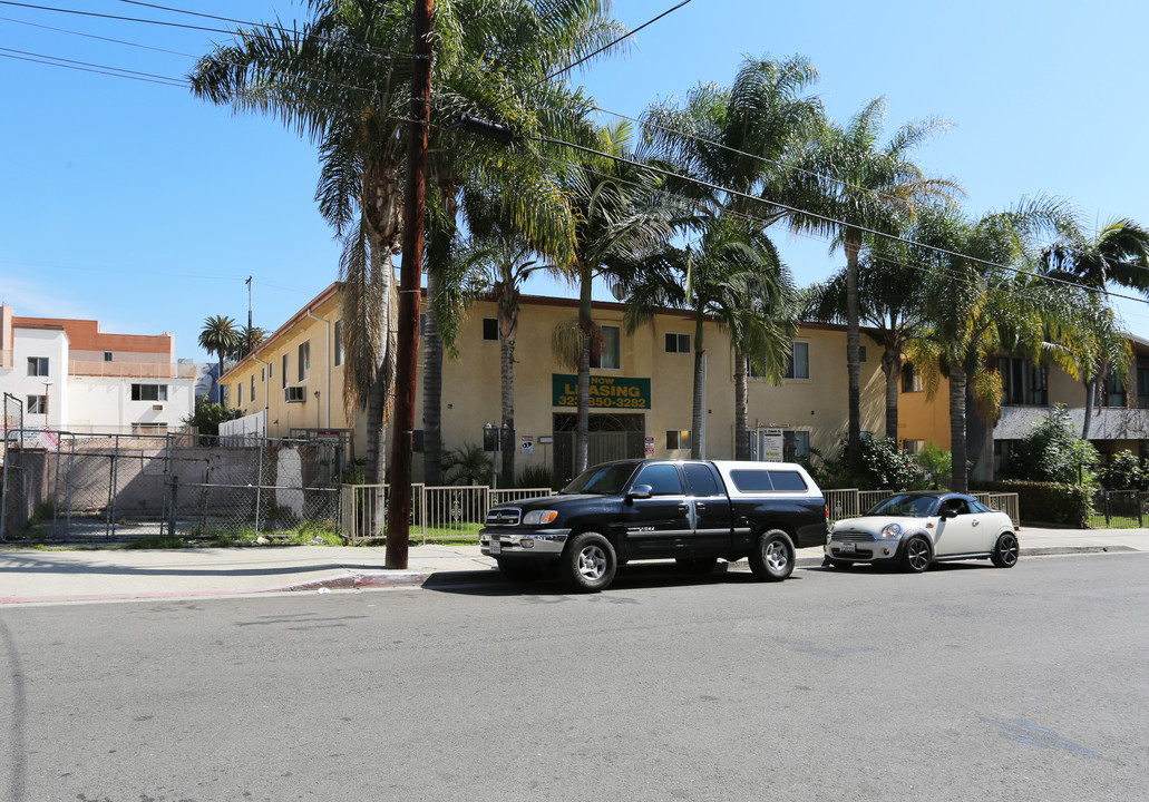 El Cerrito Place in Los Angeles, CA - Building Photo