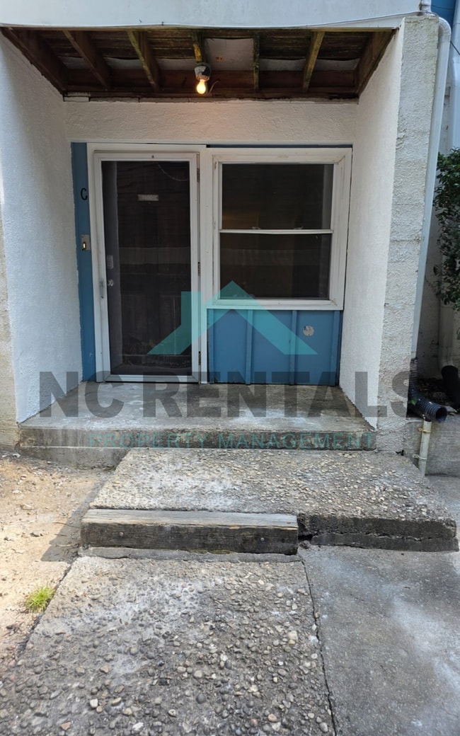 property at 7000 Longstreet Dr